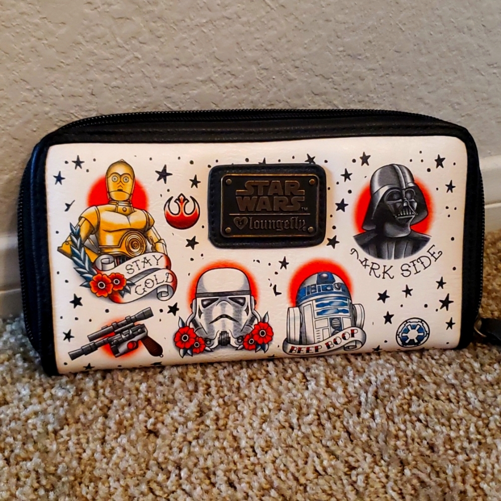 Loungefly, starwars, wallet, medium size